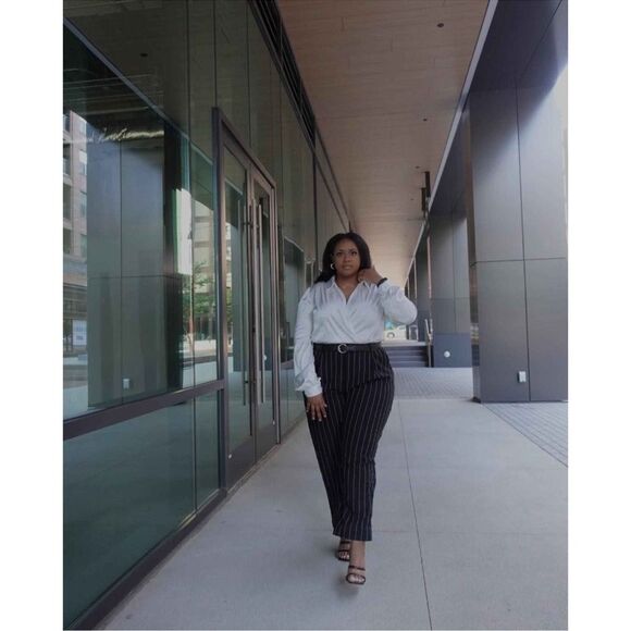 Mid-Rise Front Pleated Pants - Future Collective with Kahlana Barfield Brown - Picture 8 of 10